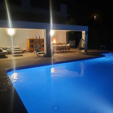 Blanca Villa *
